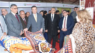 اللحوم بـ 280 والبيض بـ 150 جنيها، الزراعة تفتتح معرضين للسلع الرمضانية بالجيزة 