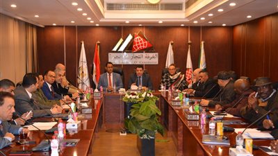 تجارية الجيزة: مستثمرون كينيون يعرضون استيراد المنتجات المحلية من الصناعات الغذائية والأدوية والمستلزمات الطبية 