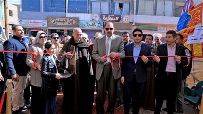 محافظ سوهاج يفتتح سوق اليوم الواحد بمدينة المنشأة (صور)