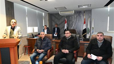 وزير الإسكان يتفقد محطة رفع الصرف الصحي الرئيسية بدمياط الجديدة