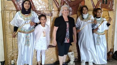 مطار أبو سمبل يحتفل مع السائحين بظاهرة تعامد الشمس على وجه رمسيس الثاني