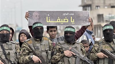 6 إسرائيليين مقابل 602 فلسطيني.. انطلاق الدفعة السابعة من عمليات تبادل الأسرى بين حماس والاحتلال.. والحركة تضع أسلحة اغتنمتها المقاومة خلال طوفان الأقصى على منصة التسليم (فيديو وصور)