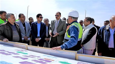 محافظ سوهاج يتفقد مشروع إنشاء محطة معالجة الصرف الصحي الثنائية بالمنشاة 