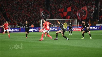 استمرار التعادل السلبي بين الأهلي والزمالك بعد 60 دقيقة 