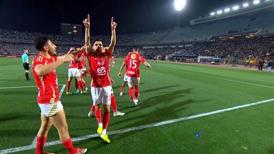 بن شرقي يسجل الهدف الأول للأهلي في مرمى الزمالك 