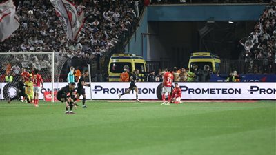 بنتايك يسجل هدف التعادل للزمالك في مرمى الأهلي