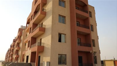 محافظ الجيزة يتفقد التجهيزات النهائية لمشروع إسكان الديسمي