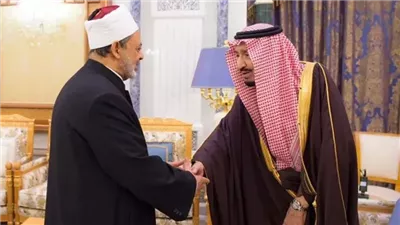 شيخ الأزهر يهنئ خادم الحرمين الشريفين وولي العهد السعودي بنجاح موسم الحج 