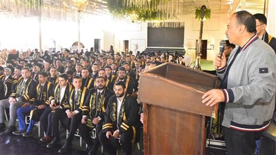 تخريج الدفعة 58 من طب أسيوط (صور) 