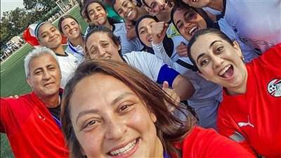 منتخب الكرة النسائية يصل مصر ويعكسر بالإسماعيلية قبل مواجهة رواندا