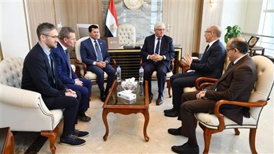 وزيرا التعليم العالي والشباب يعقدان اجتماعًا مع رئيس الاتحاد الدولي للرياضة الجامعية
