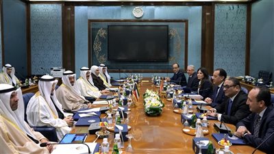 رئيسا وزراء مصر والكويت يترأسان جلسة مباحثات رسمية