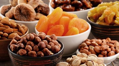 أغلى لفة قمر الدين بـ125 جنيهًا.. أسعار الياميش في رمضان 2025.. الزبيب المصري الجولدن وزن 250 جرامًا يسجل نحو 50 جنيهًا