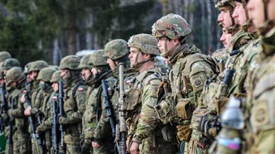 صحيفة: فرنسا وبريطانيا تخططان لنشر 30 ألف جندي في أوكرانيا