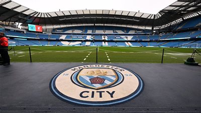 ملعب الاتحاد جاهز لاستضافة قمة مانشستر سيتي وليفربول (صور)