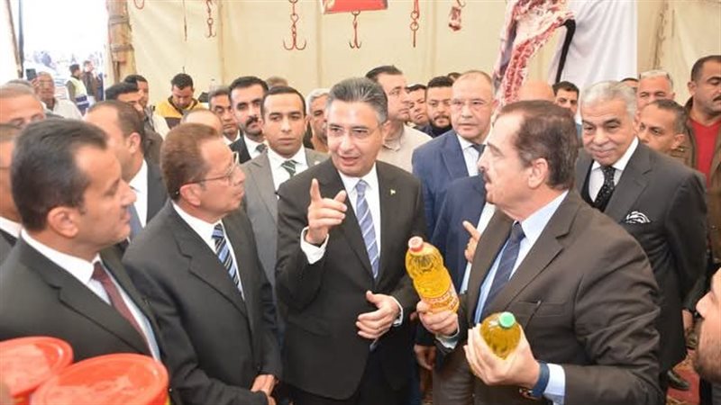 وزير التموين ومحافظ
