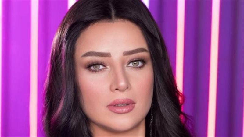 الإعلامية رضوى الشربيني