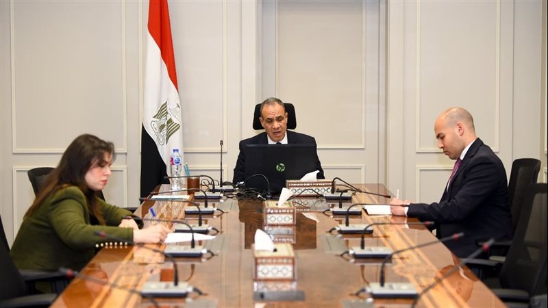 وزير الخارجية الدكتور