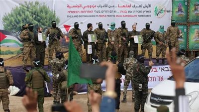 تقارير إسرائيلية: عائلات الرهائن تخشى تعثر المفاوضات بسبب غياب التفويض الكامل