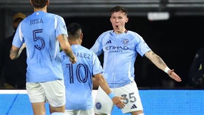 نجم نيويورك سيتي يستفز ميسي باحتفاله بطريقه رونالدو (فيديو)