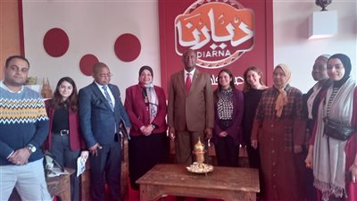 سفير جمهورية الكونغو يزور معرض «ديارنا للحرف اليدوية والتراثية»