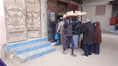 عودة مخبز قرية البرامون للعمل بعد تدخل من محافظ الدقهلية (صور) 