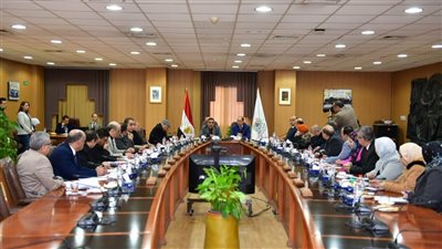 محافظ الدقهلية: جامعة المنصورة ذراعنا العلمي وتعاوننا يخدم المواطنين