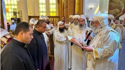 إيبارشية أسوان تحتفل بسيامة كاهنين جدد وترقية ثلاثة قمامصة