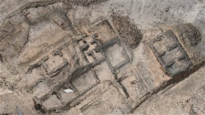 السياحة تعلن الكشف عن معسكر لأعمال التعدين منذ أكثر من 3 آلاف عام 