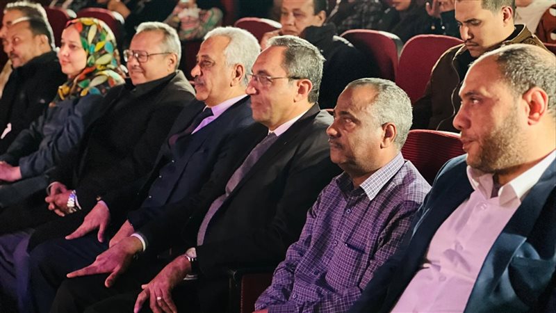  أجداده صناع أحذية