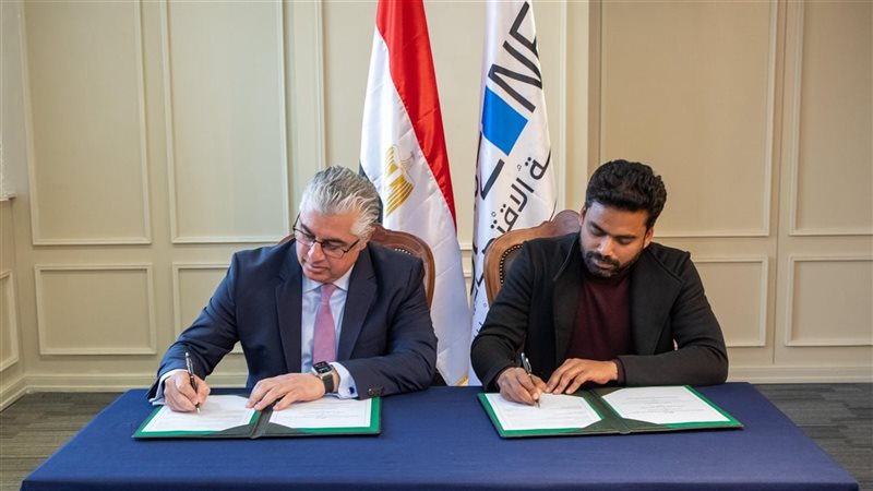 رئيس اقتصادية قناة