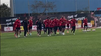 الأهلي ينهي استعداداته لمواجهة حرس الحدود غدا في الدوري الممتاز 