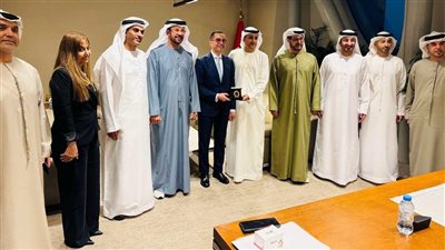  وزير الاستثمار يلتقي ممثلي دوائر الأعمال والشركات الإماراتية لاستعراض السياسات الاقتصادية للدولة 