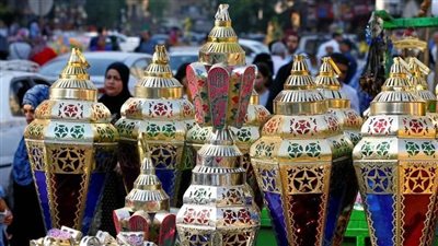 الفانوس 2400 جنيه والمدفع النحاس بـ3600، أسعار ديكورات شهر رمضان بالأسواق