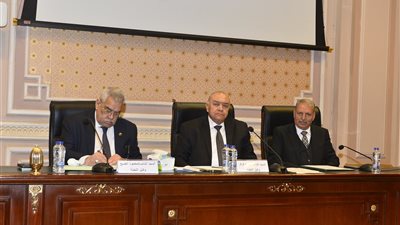 نقل النواب توصي بتطوير محطة قطار المنيا وإنشاء كوبرى بـ400 مليون جنيه