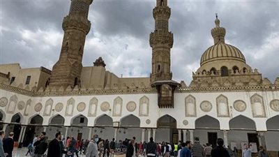 مواقيت الصلاة، موعد أذان العشاء اليوم الجمعة 7 - 3 - 2025 في القاهرة والمحافظات 	