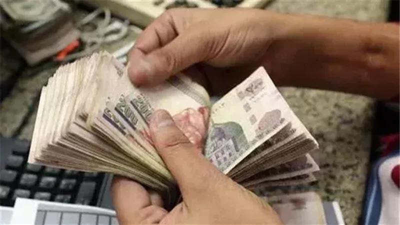 زيادة المرتبات والمعاشات،