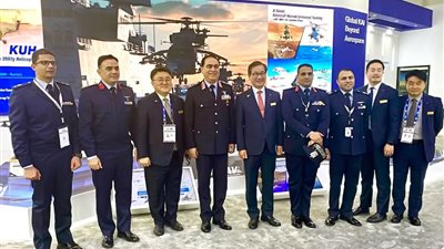 قائد القوات الجوية يلتقي نظيره الإماراتي على هامش فعاليات معرض آيديكس 2025 (صور)