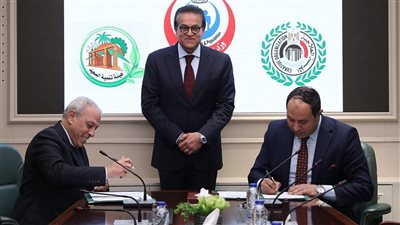 عبد الغفار يشهد توقيع بروتوكولي تعاون مع هيئة تنمية الصعيد لتوفير الخدمات الصحية