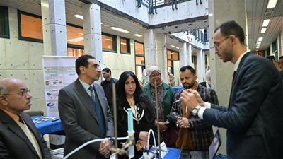 مركز بحوث وتطوير الفلزات يعرض نماذج مطورة لتحلية المياه بتقنيات الطاقة الشمسية