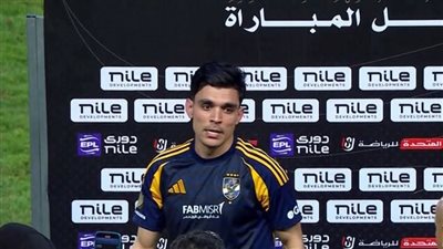 أشرف بن شرقي رجل مباراة الأهلي وحرس الحدود بالدوري