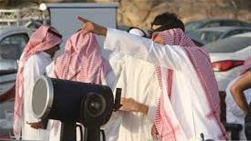 تحري هلال شهر رمضان