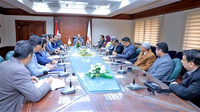 محافظ سوهاج يعقد اجتماعا مع رؤساء الوحدات المحلية لمناقشة ملفات المتعلقة بالمواطنين