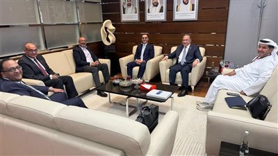  وزير الاستثمار يلتقي مسئولي شركة اتصالات العالمية لاستعراض استثمارات الشركة الحالية