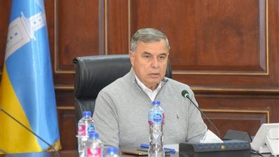 محافظ الإسكندية يكلف بتسهيل حركة النقل في أوقات الذروة خلال شهر رمضان