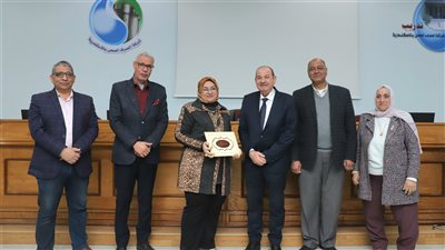 شركة الصرف الصحي بالإسكندرية تحتفل بحصولها على شهادات الأيزو
