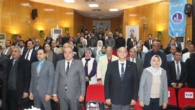 محافظ القليوبية يُشارك بجلسة التشاور المُجتمعى لمشروع توسعات شركة البترول بمسطرد 