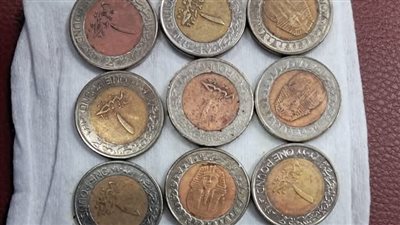 فريق طبي بمستشفى جامعة المنصورة ينجح في استخراج 13 جنيهًا معدنيًا من معدة طفل