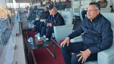 الدوري الممتاز، مجلس المصري برئاسة كامل أبو علي يؤازر الفريق في مباراة سموحة (صور)