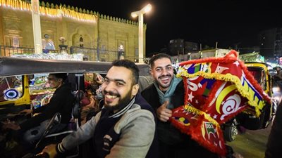شوارع القاهرة تستعد لاستقبال رمضان.. زينة وفوانيس وأنوار في الشوارع.. تكدس وزحام في الأسواق.. شوادر الياميش وأفران الكنافة وعربات الفول «الأبرز» (صور) 